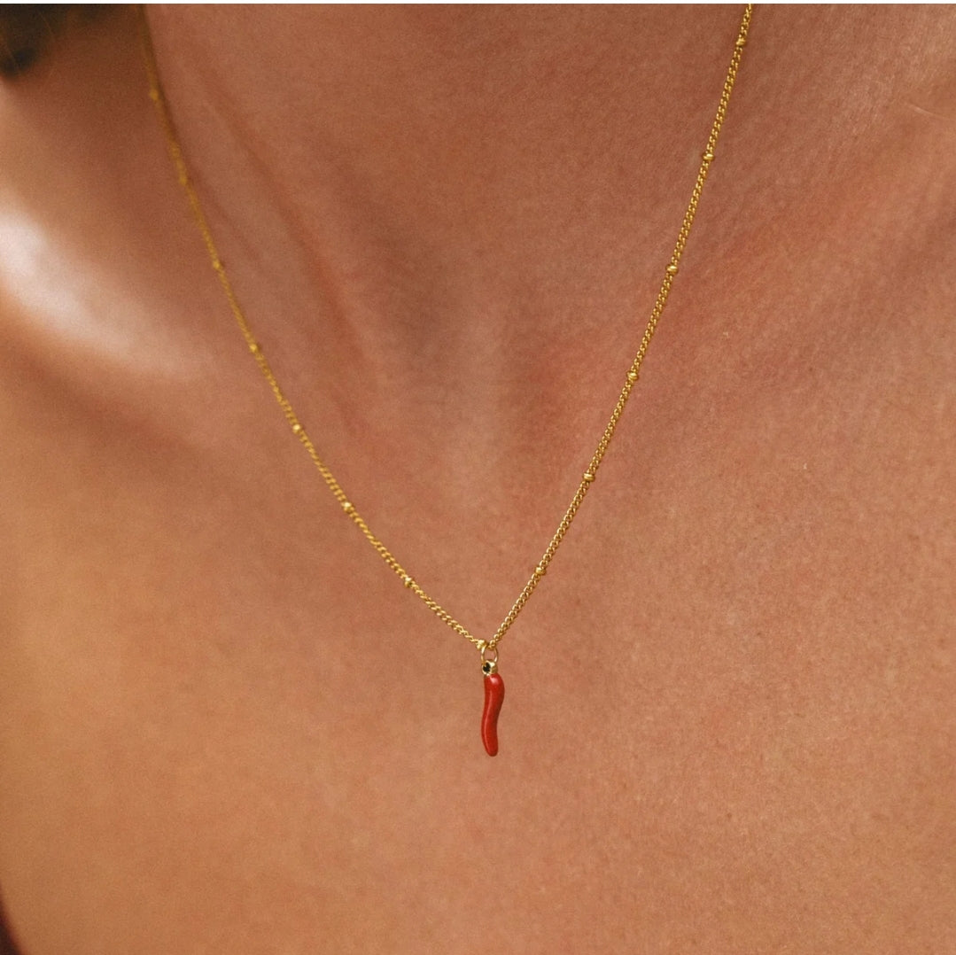 Collier Chilli