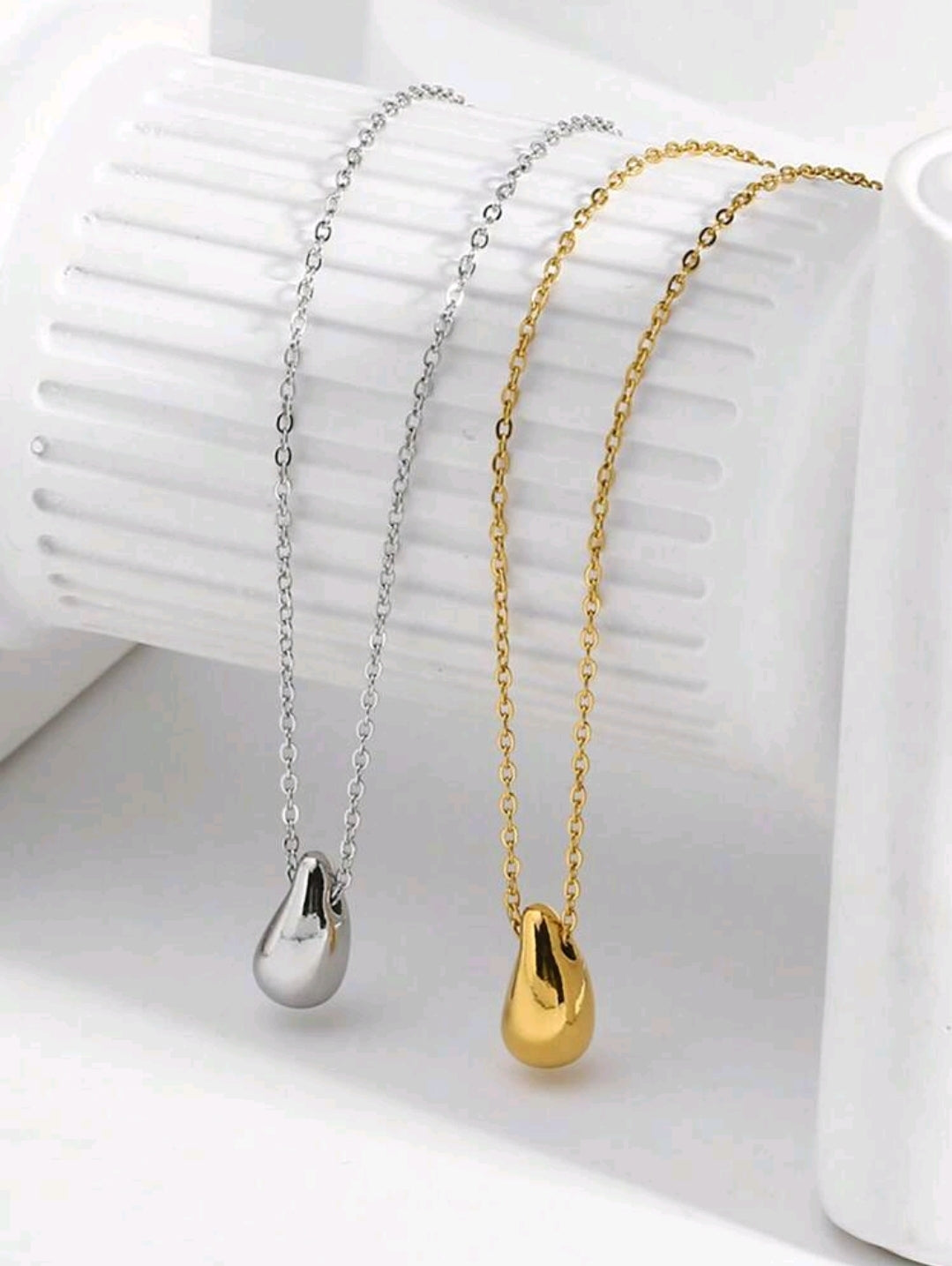 Collier Agua