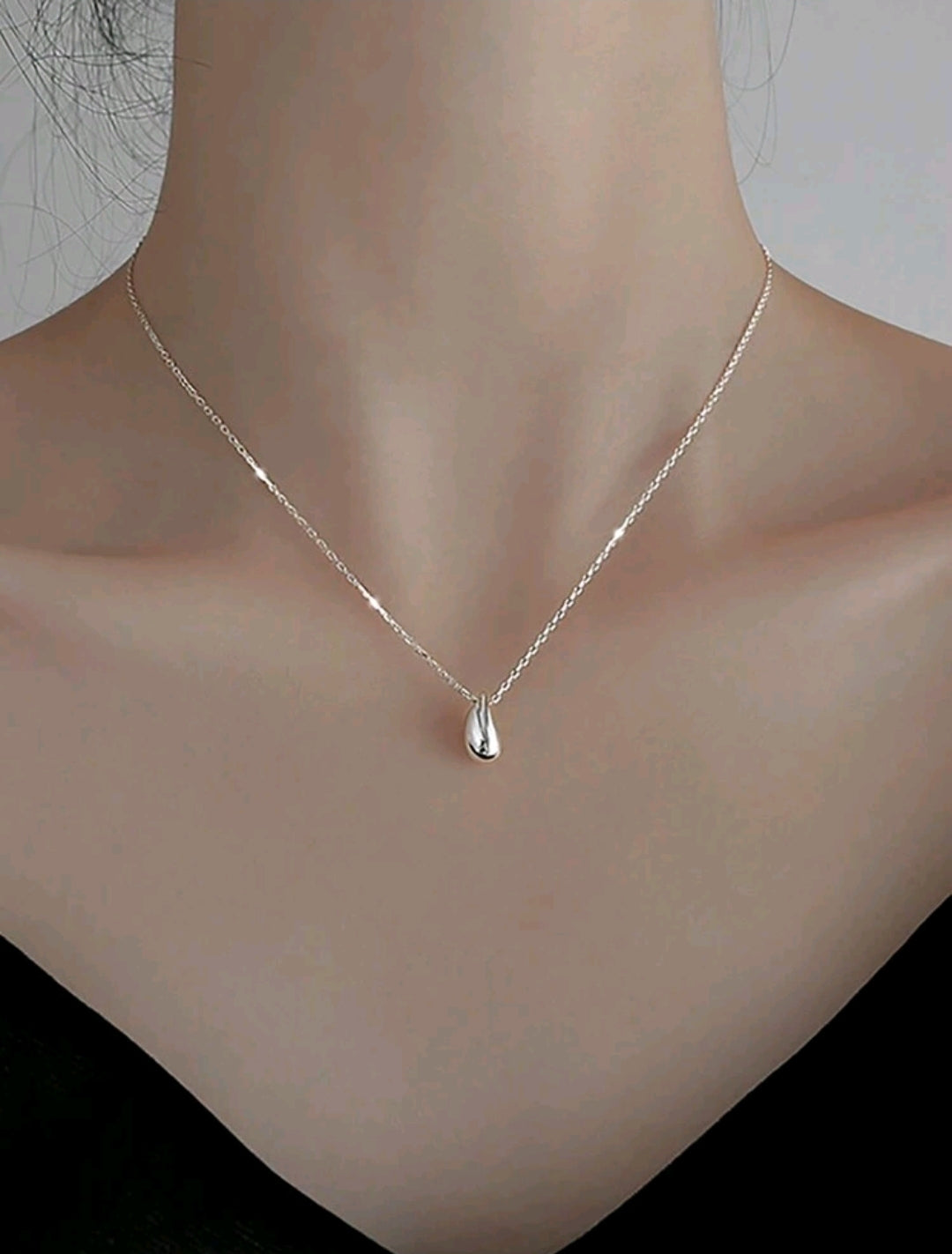 Collier Agua